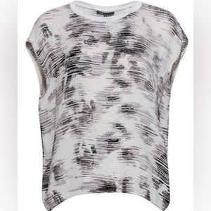 Vince - White & Black Textured Silky Short Sleeve Blouse Size M